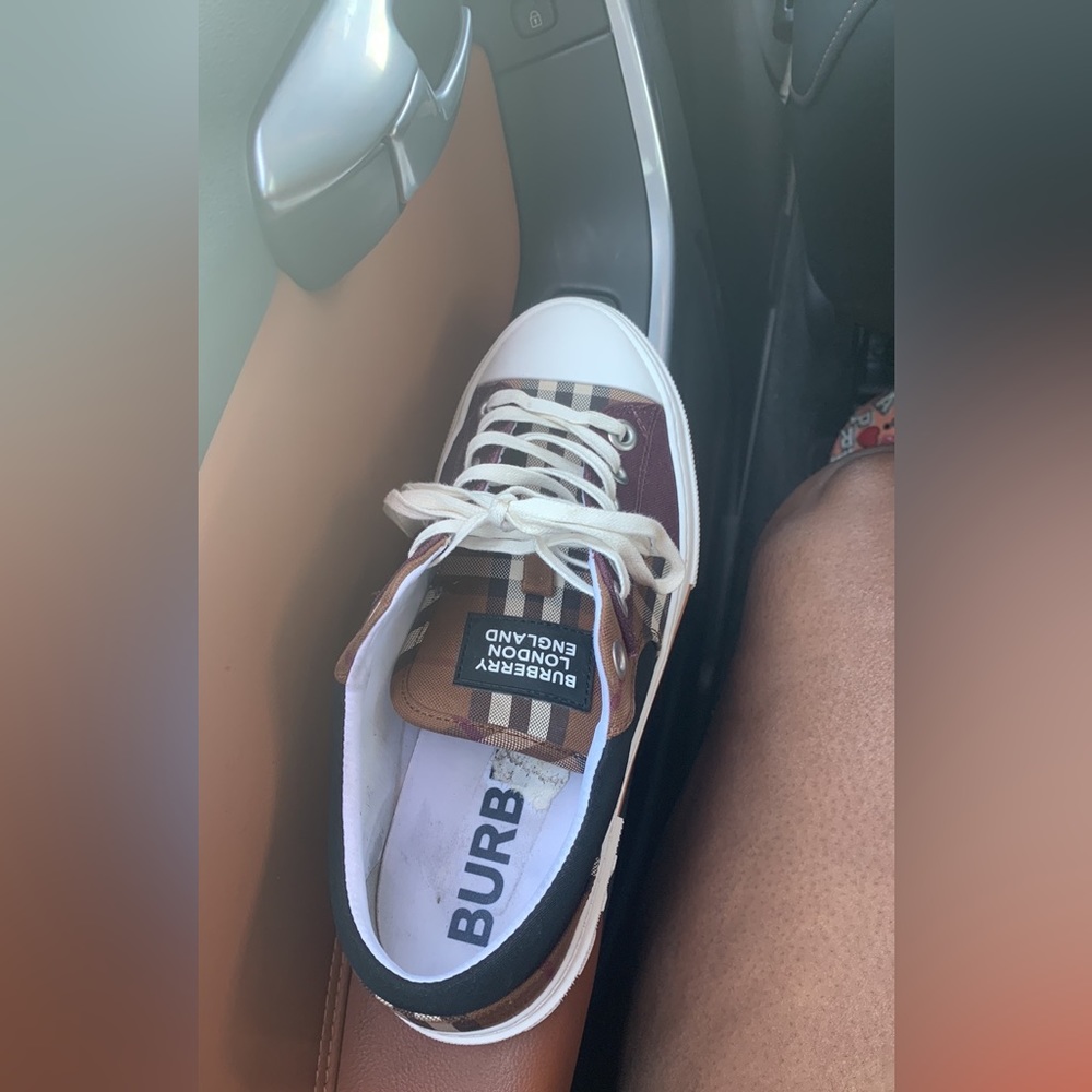 Burberry shoes